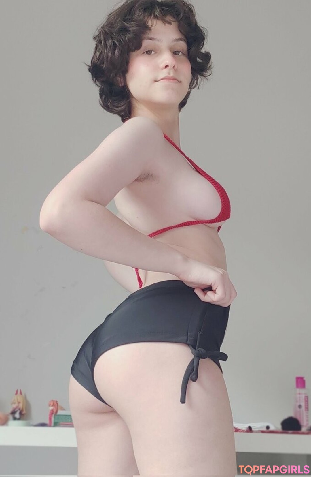 Theo neko hübsche pornografische fotos