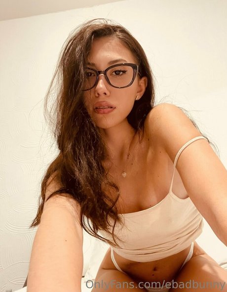 ebadbunny schauspielerin kunst foto