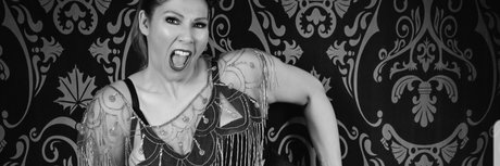 Queenie Bee kunst exklusive archiv