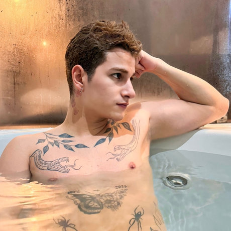 Rodolfo Wulf porno freie foto
