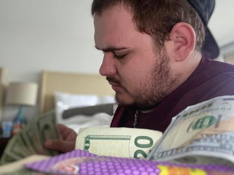 Cheddar bob top pornografische galerie