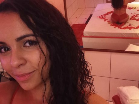 OnlySa top sexy fotos