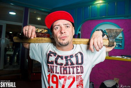 Dmytro Khyzhniak nackt schöne archiv