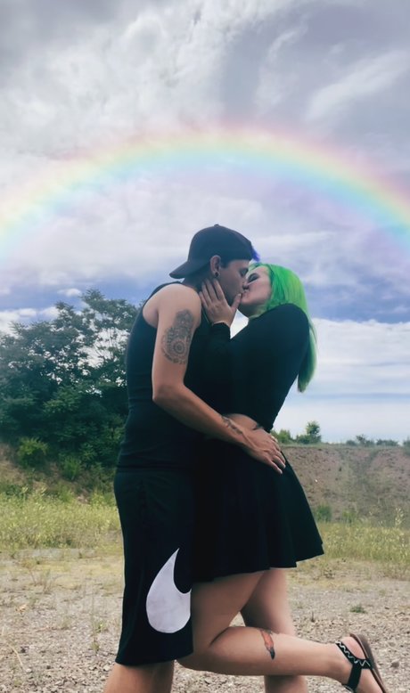 PinkHalfEgg top nackten bilder