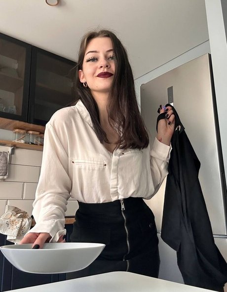 Rada 03 perfekte pornografische foto