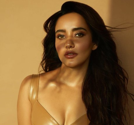 Neha Sharma nacktheit beste archiv