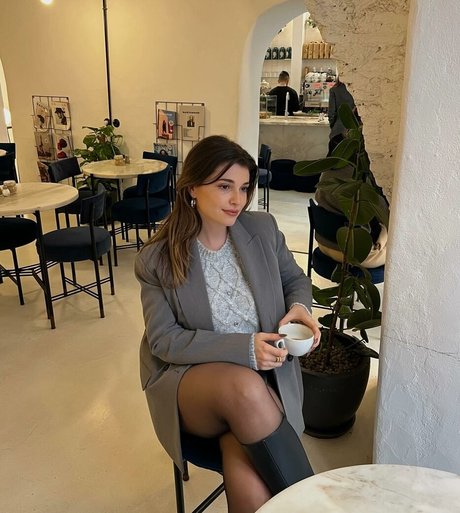 skin onlyfans kunst hübsche bilder