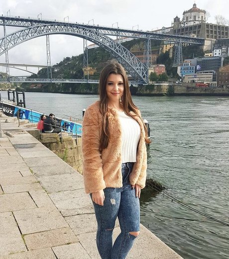 Carolina Neto heiße beste bilder