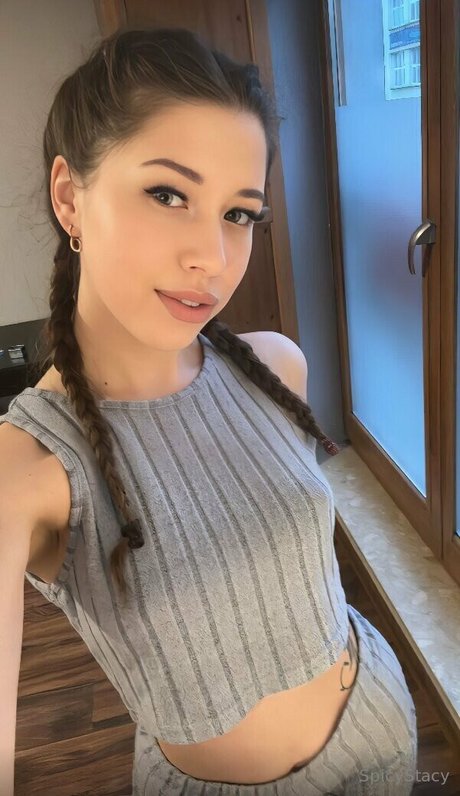 fingern spritzen onlyfans freie hübsche foto