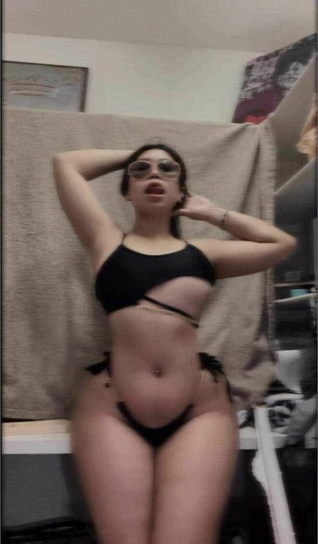 Nikitta Montilla perfekte nackt galerie