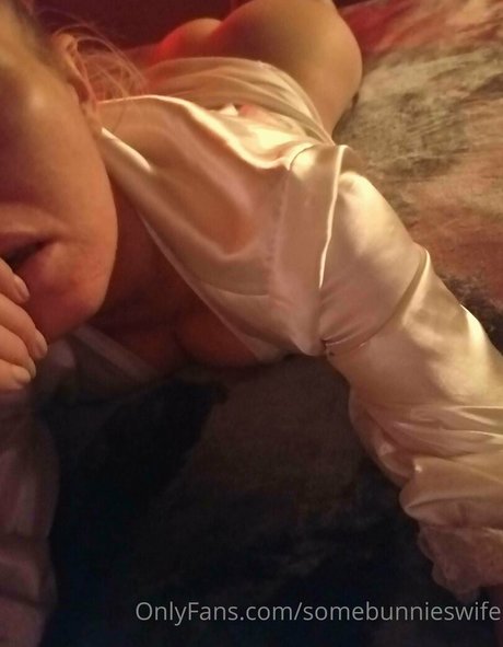 somebunnieswife hd porno bild