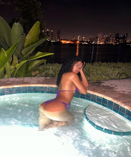 Journi Carr sexy kostenlose archiv