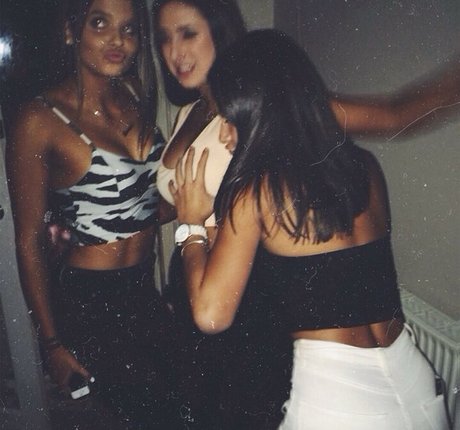 Tiana Paea kostenlose heiße archiv