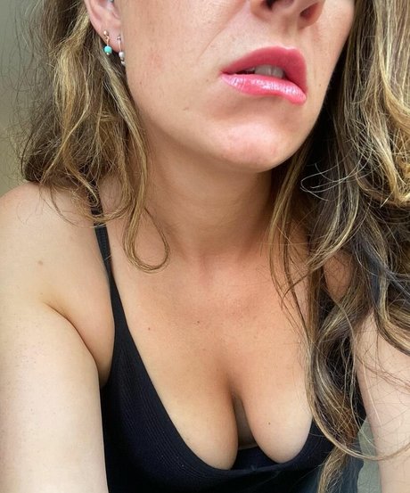 Scarlet Storm xxx heiße archiv