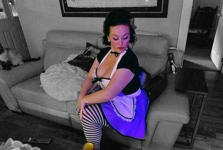 lilydeville nackt kunst bild