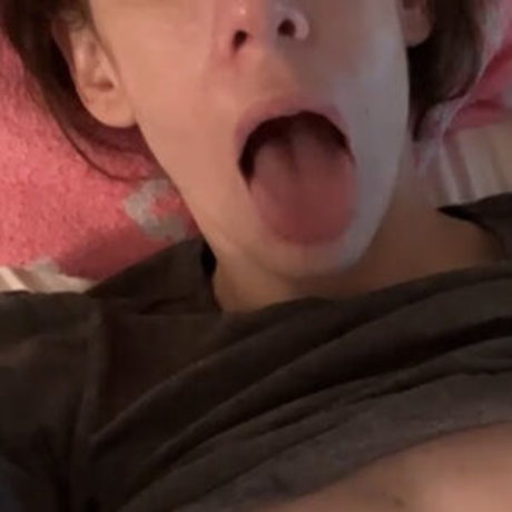 transen deepthroat onlyfans porno erotische fotos