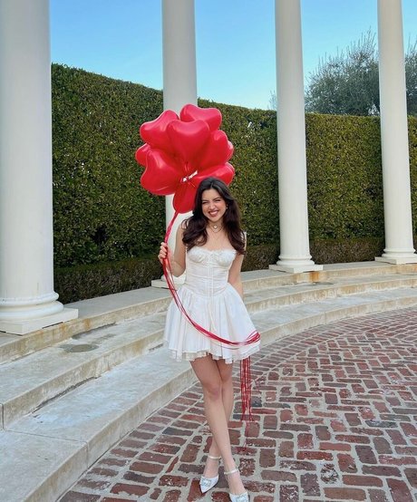 Sophie Silva nackt porno galerien