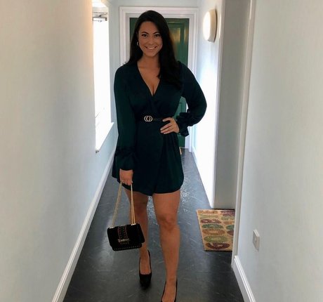 blowjob schlucken onlyfans exklusive nackte foto