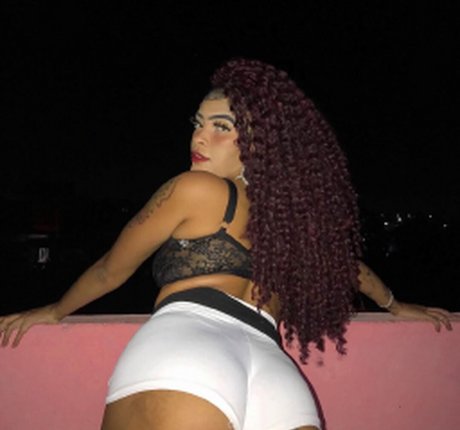 Duny Evelly perfekte nackt fotos