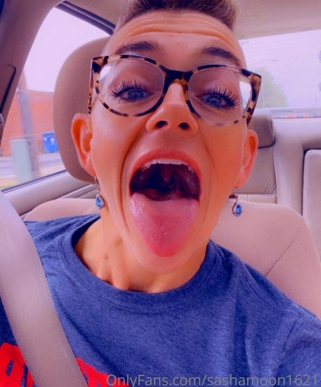 sashamoon1621 xxx sexy galerien