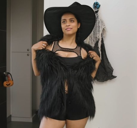 Lilly Singh sexy nackte galerien