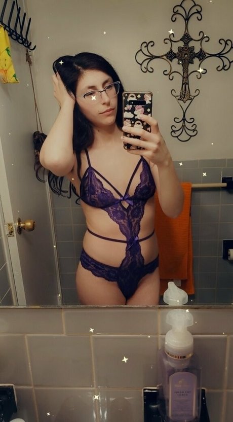 hausfrauen-onlyfans hübsche heiße bild