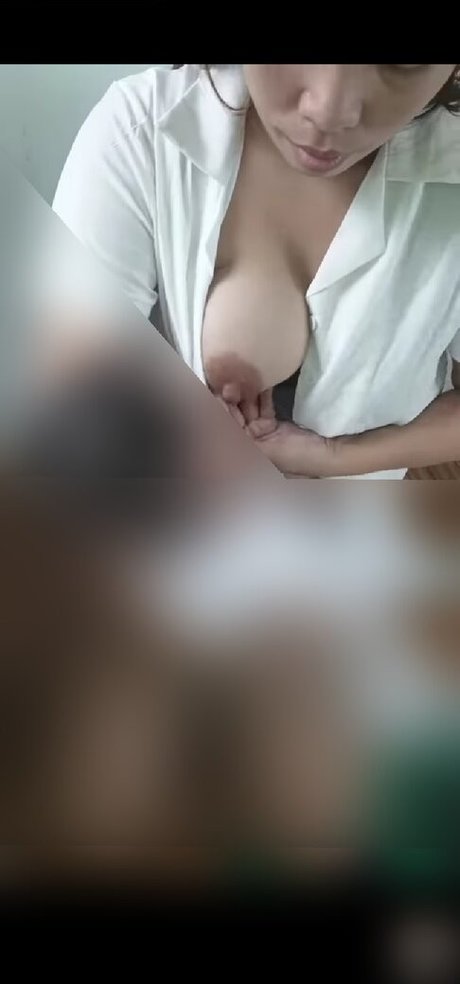 Mama Len hd erotische galerie