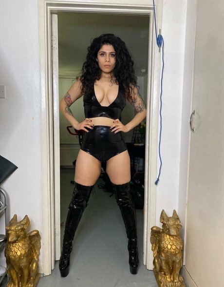 asiatische yoga-onlyfans nackt erwachsene galerien