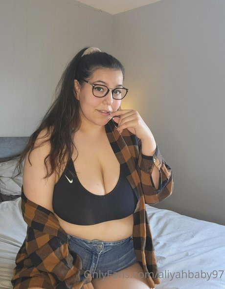 aliyahbaby97 perfekte porno galerie