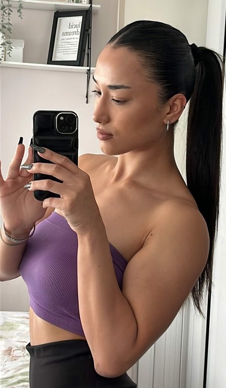 vollbusige onlyfans sexy nackte bilder