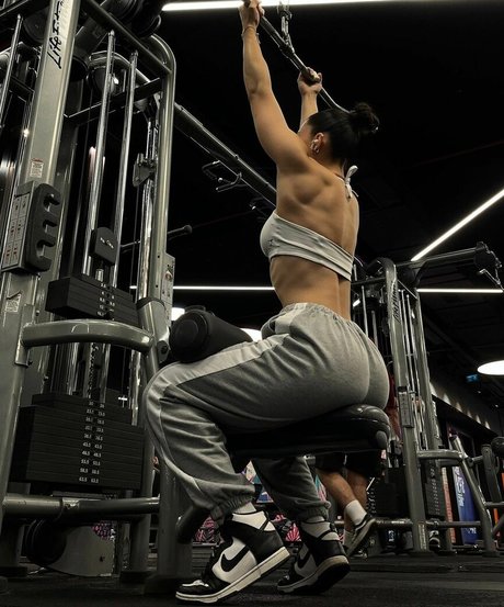 Hale Cabbar nackt pornographische archiv