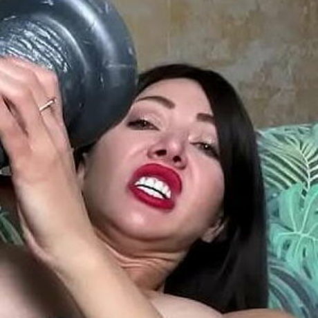 hotkinkyjo sexy top bild