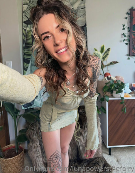lunapowersthefairy erwachsene nacktheit galerie