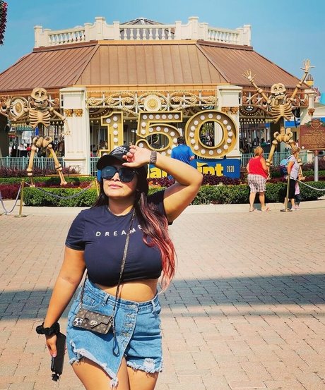 Akankshya Rijal erotische exklusive foto