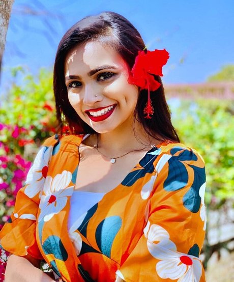 Umme Zamilatun Naima porno schöne fotos