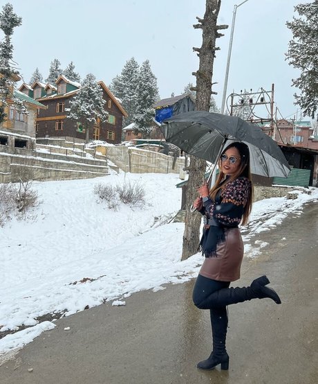 Akanksha Jain erwachsene exklusive bilder