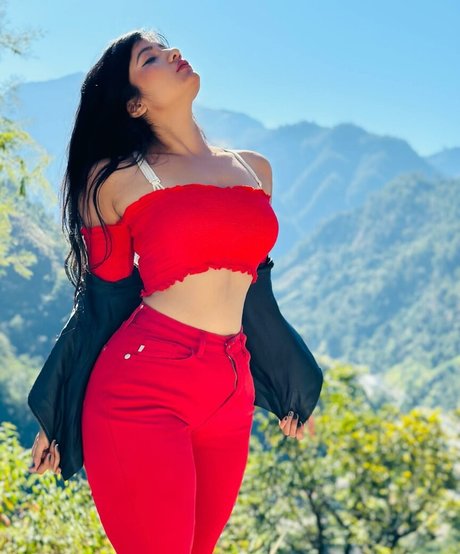 Neha Singh top pornografische bild