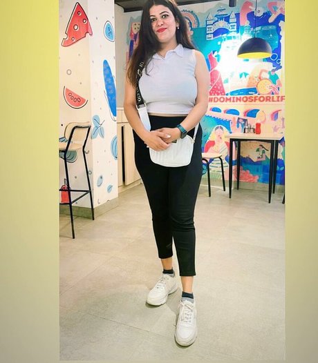tejaswi pandeyy exklusive nette foto