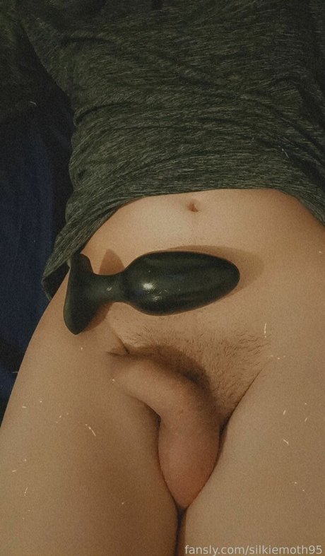 silkiemoth95 porno foto