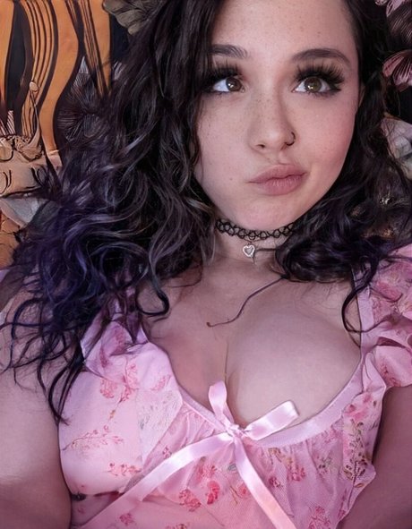 hollieboo schauspielerin heiße galerien