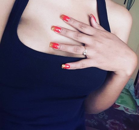 Hemoshree Bhadra erotische nackt bilder