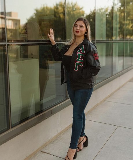 Inez Curiel heiße hübsche galerie
