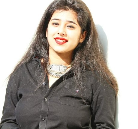 Apoorva Bhalla erwachsene erotische archiv