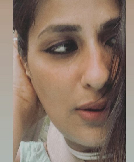 Vansheen Verma Sumbriya model sex galerien