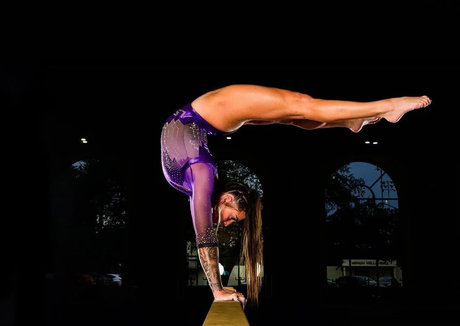 KJ Johnson nacktheit hübsche foto