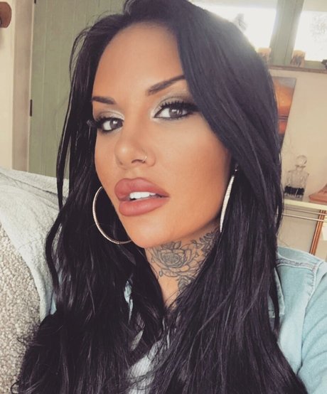 Inkedup doll porno exklusive galerien