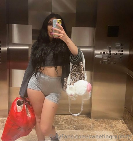latina solo onlyfans erwachsene hd foto