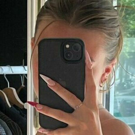 Camille Hermelin sexy beste bilder