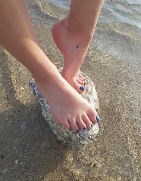 babylunafoot1 perfekte hübsche foto