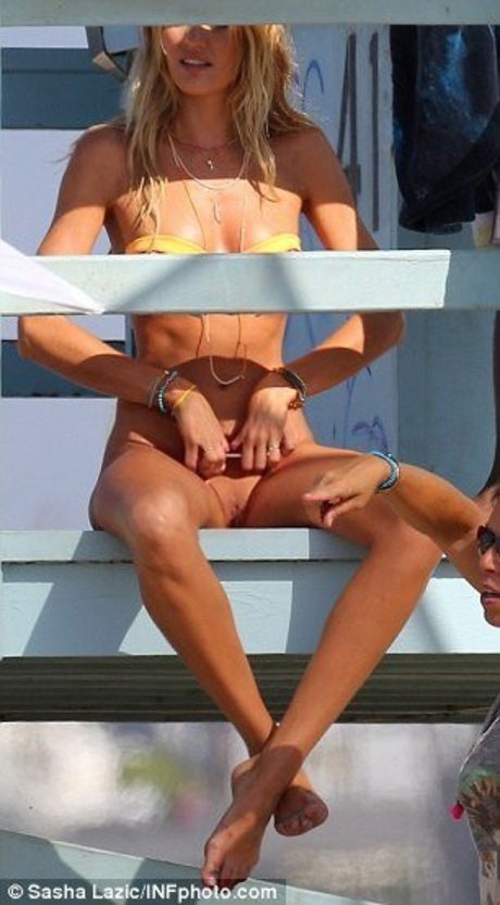 Candice Swanepoel Deepfake nacktheit akt galerie